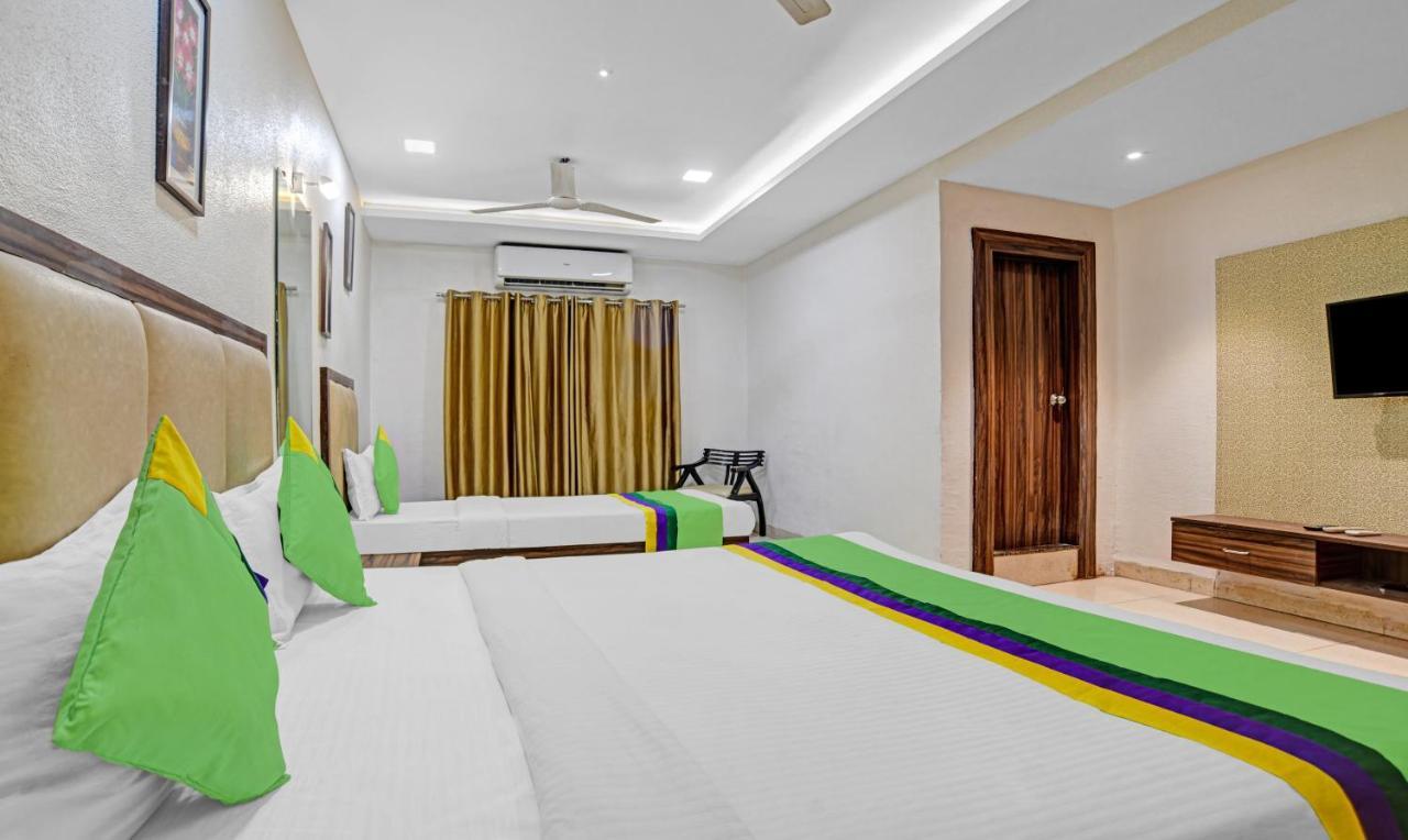 Treebo Trend Royal Galaxy Park Hotel Indore Exterior photo